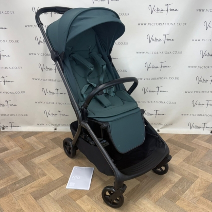 EX DISPLAY Silver Cross Nia - Cabin Approved Compact Stroller - Conifer Green 🌳
