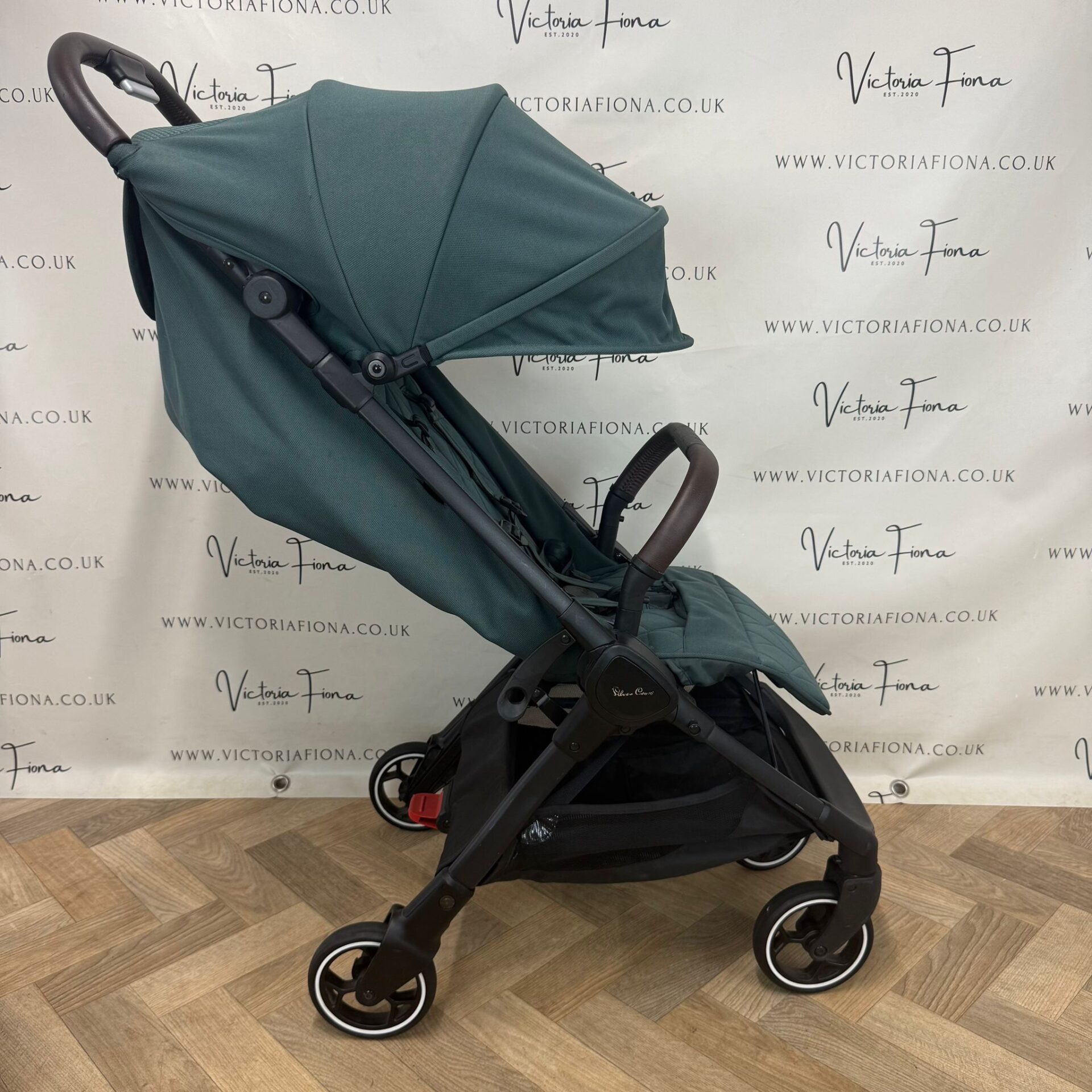 PRELOVED Silver Cross Clic Compact Stroller - Conifer Green RRP£295 - Image 2