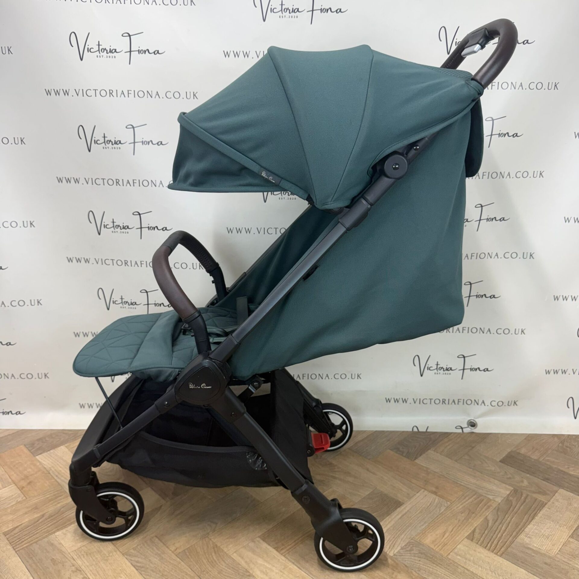 PRELOVED Silver Cross Clic Compact Stroller - Conifer Green RRP£295 - Image 5