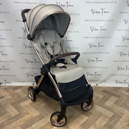 PRELOVED egg® Z Stroller - Feather RRP£399