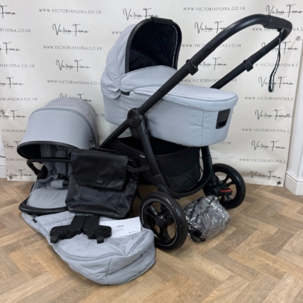 PRELOVED Mamas & Papas Ocarro Carrycot & Pushchair - Flint Grey