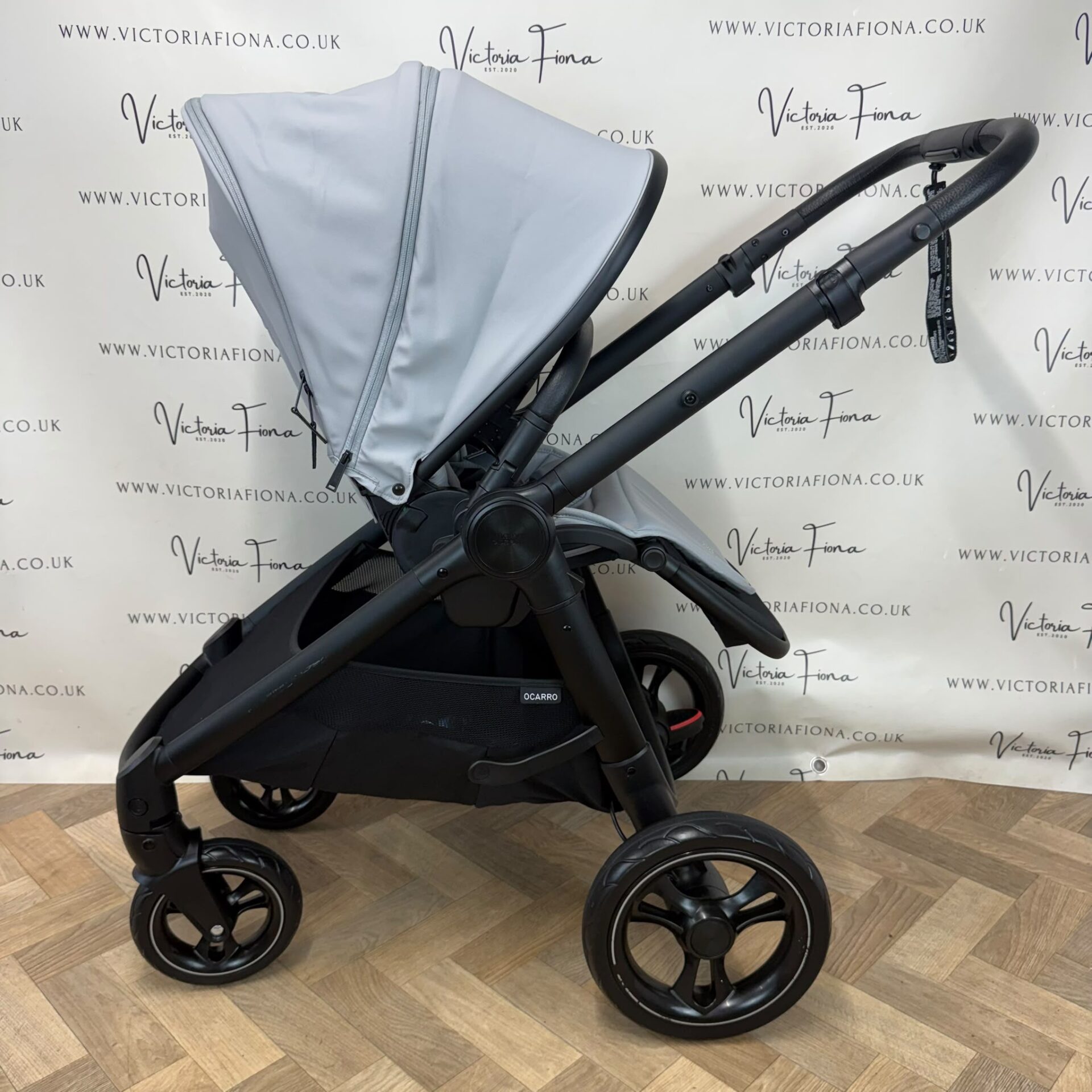 PRELOVED Mamas & Papas Ocarro Carrycot & Pushchair - Flint Grey - Image 6