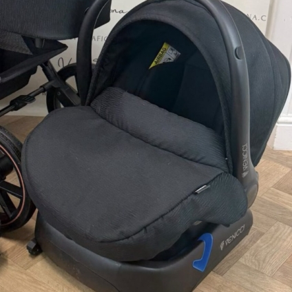 PRELOVED Venicci Car Seat & Isofix