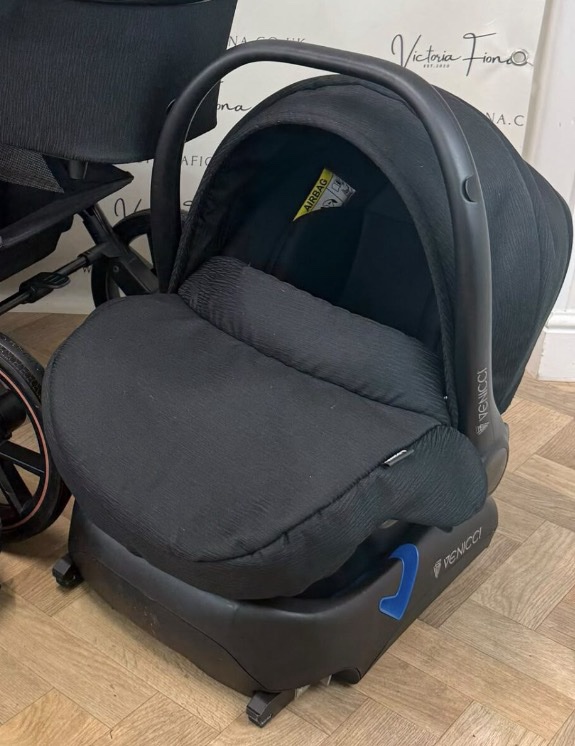 PRELOVED Venicci Car Seat & Isofix