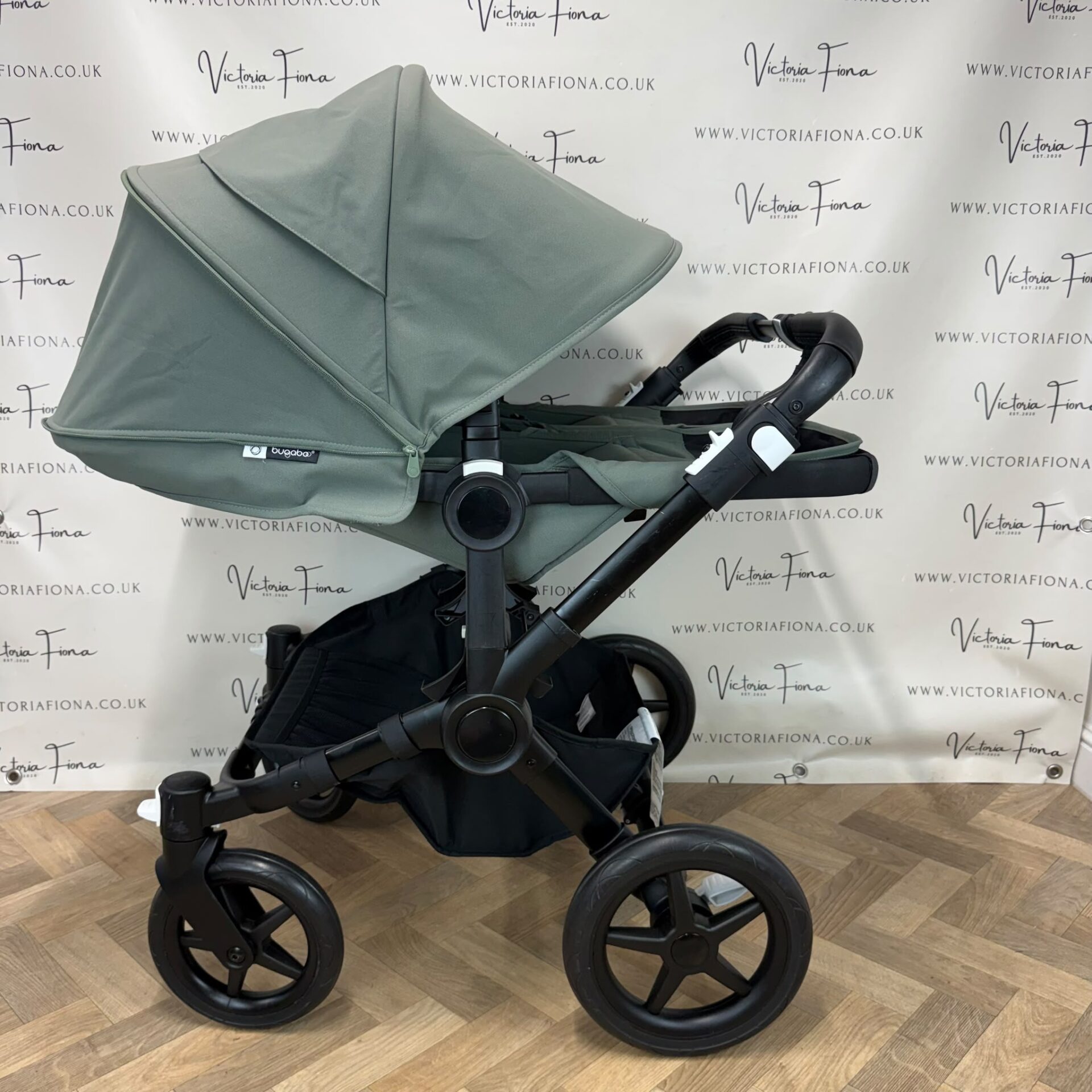 PRELOVED Bugaboo Donkey 5 TWIN Double Pushchair - Forest Green with Black Chassis - Image 8