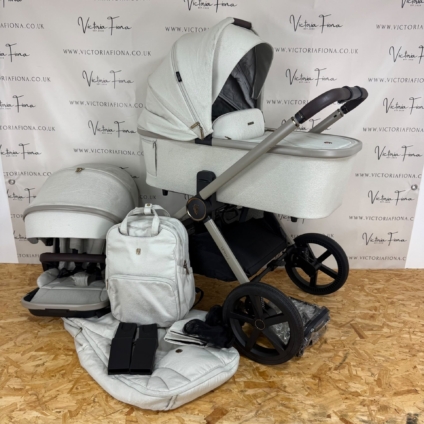 PRELOVED Venicci Tinum Upline 2 Carrycot & Pushchair - Stone