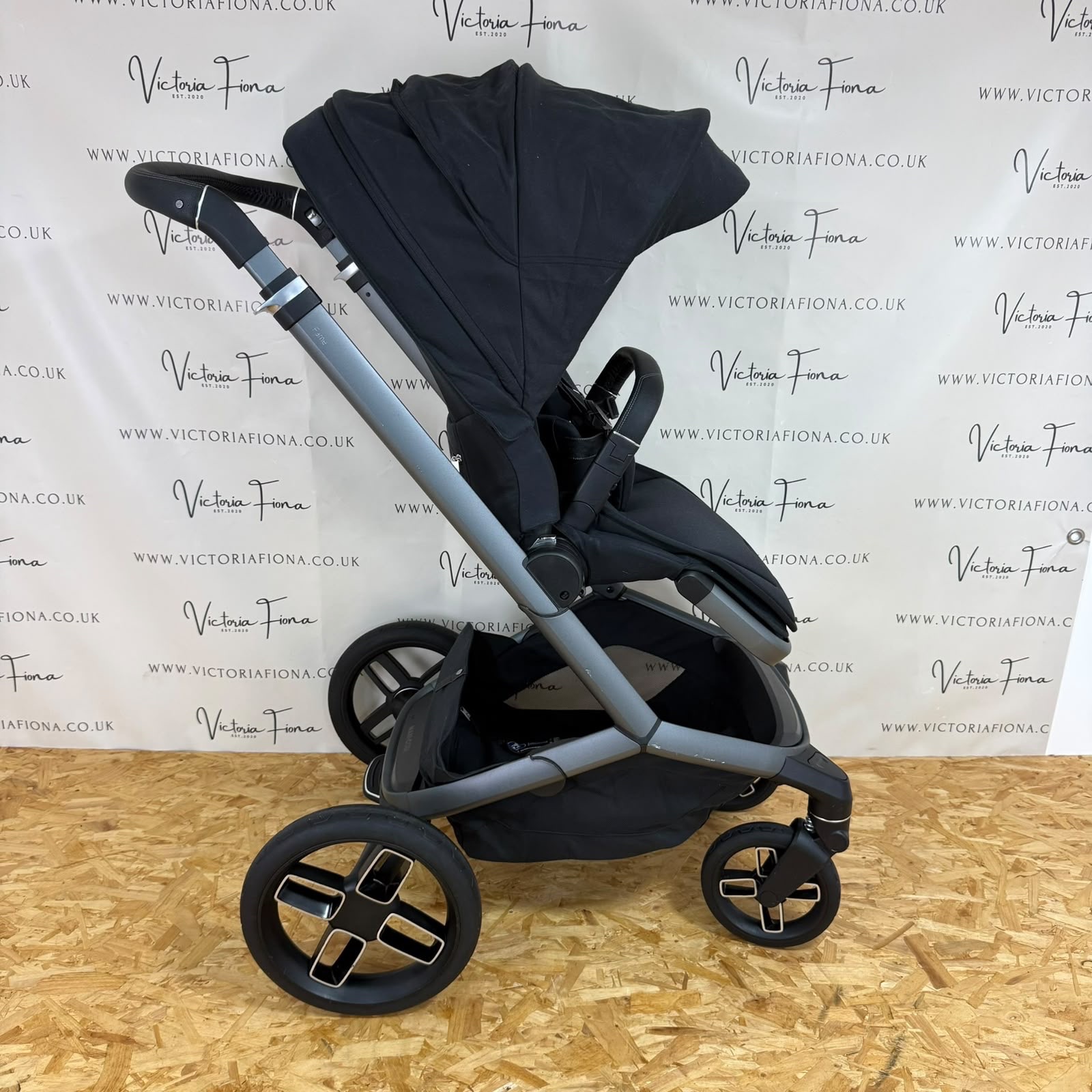 PRELOVED Maxi Cosi Fame Stroller Pushchair - Black - Image 3