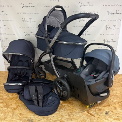 PRELOVED Egg2 Carrycot & Pushchair with Maxi Cosi Pebble 360 Car Seat & Isofix - Cobalt Blue 💙