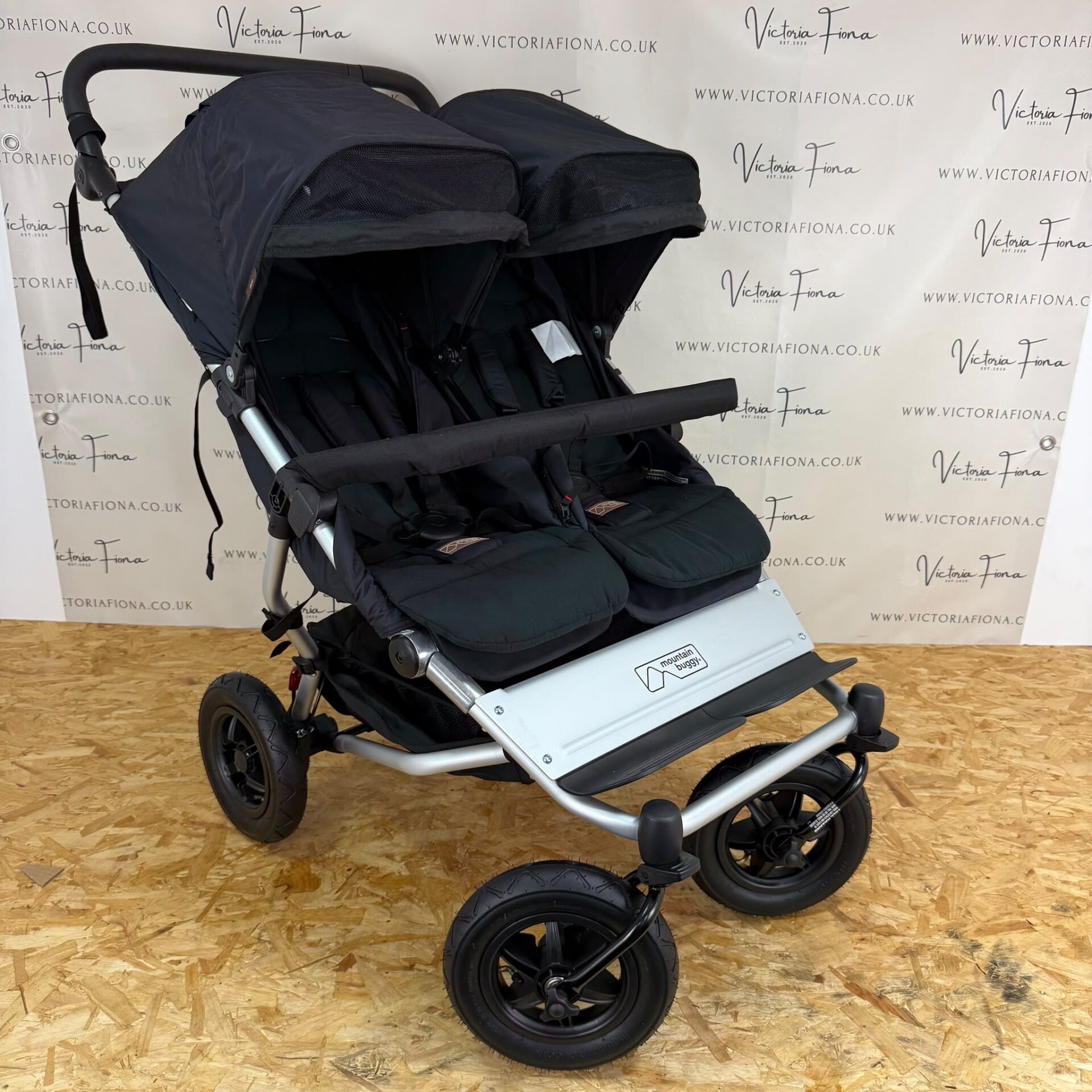 NEW Mountain Buggy Duet V3.2 Double Twin Stroller Pushchair with Carrycot - Black - Image 4