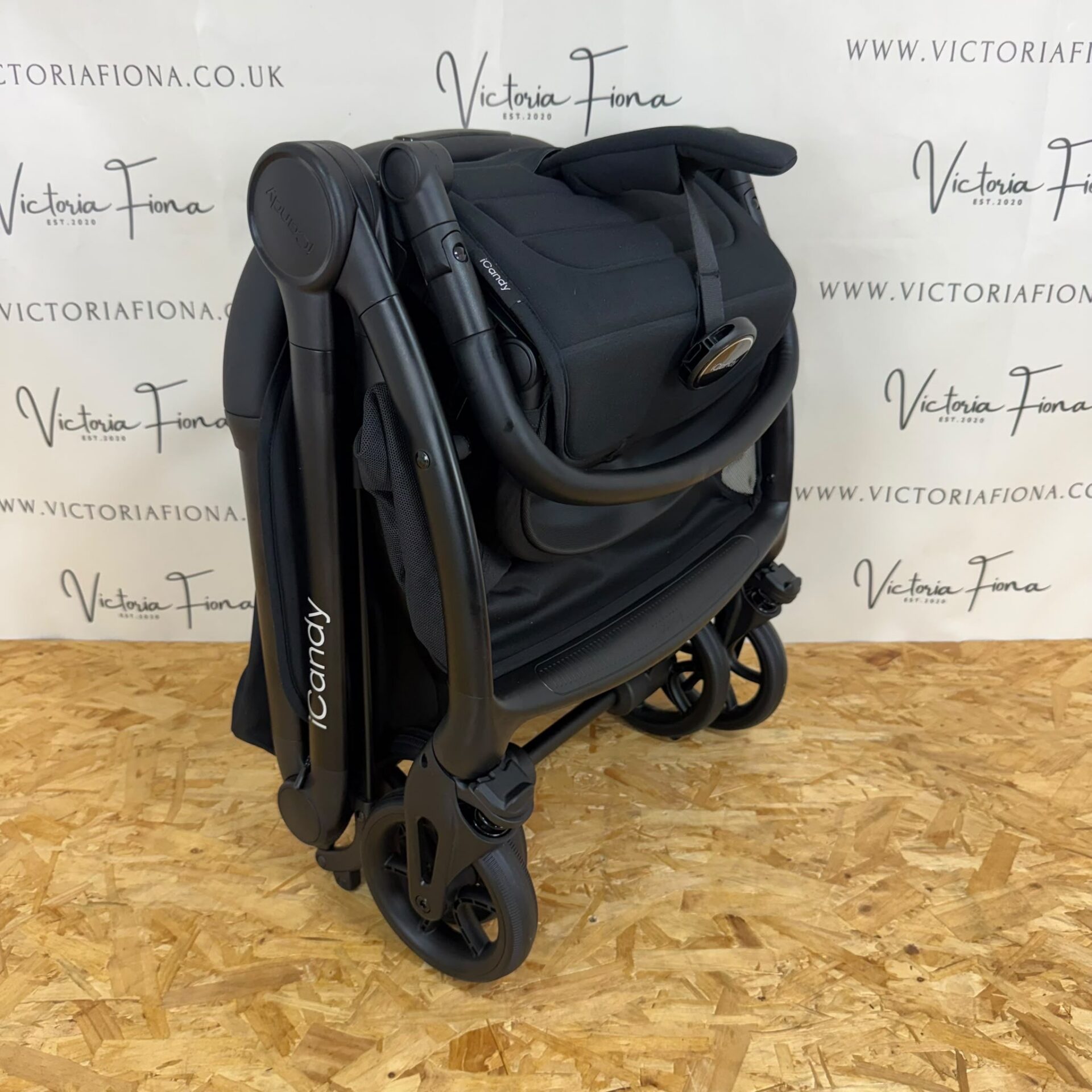 EX DISPLAY iCandy Pip Compact Stroller - Black - Image 6
