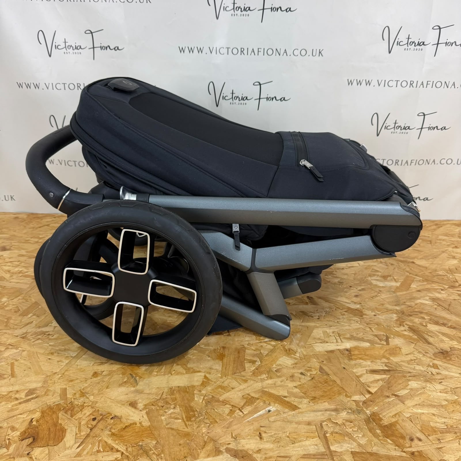 PRELOVED Maxi Cosi Fame Stroller Pushchair - Black - Image 6
