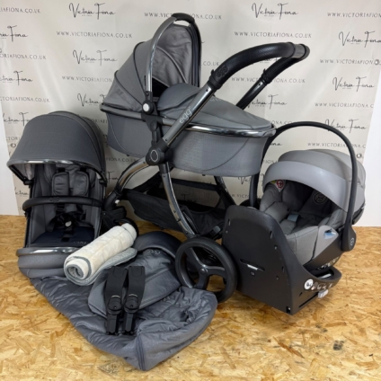PRELOVED Egg 2 Carrycot & Pushchair with Cybex 360 Car Seat & Isofix - Jurassic Grey