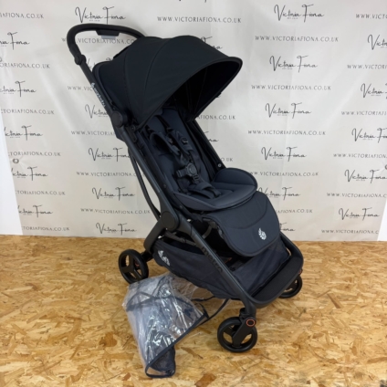 EX DISPLAY Ergobaby Metro 3 Compact City Stroller in Onyx Black RRP£339