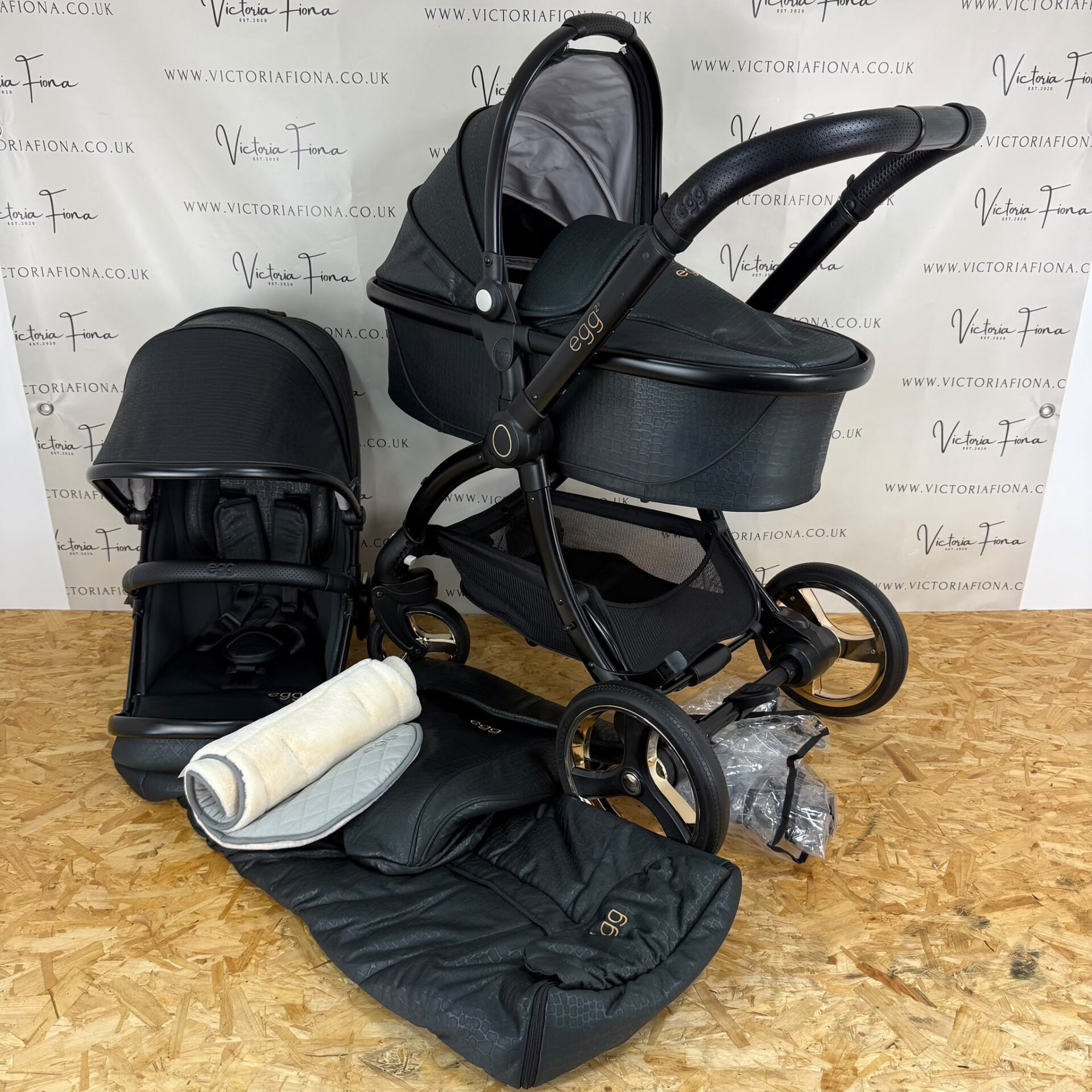 PRELOVED Egg2 Carrycot & Pushchair - Jurassic Black with Gold π€