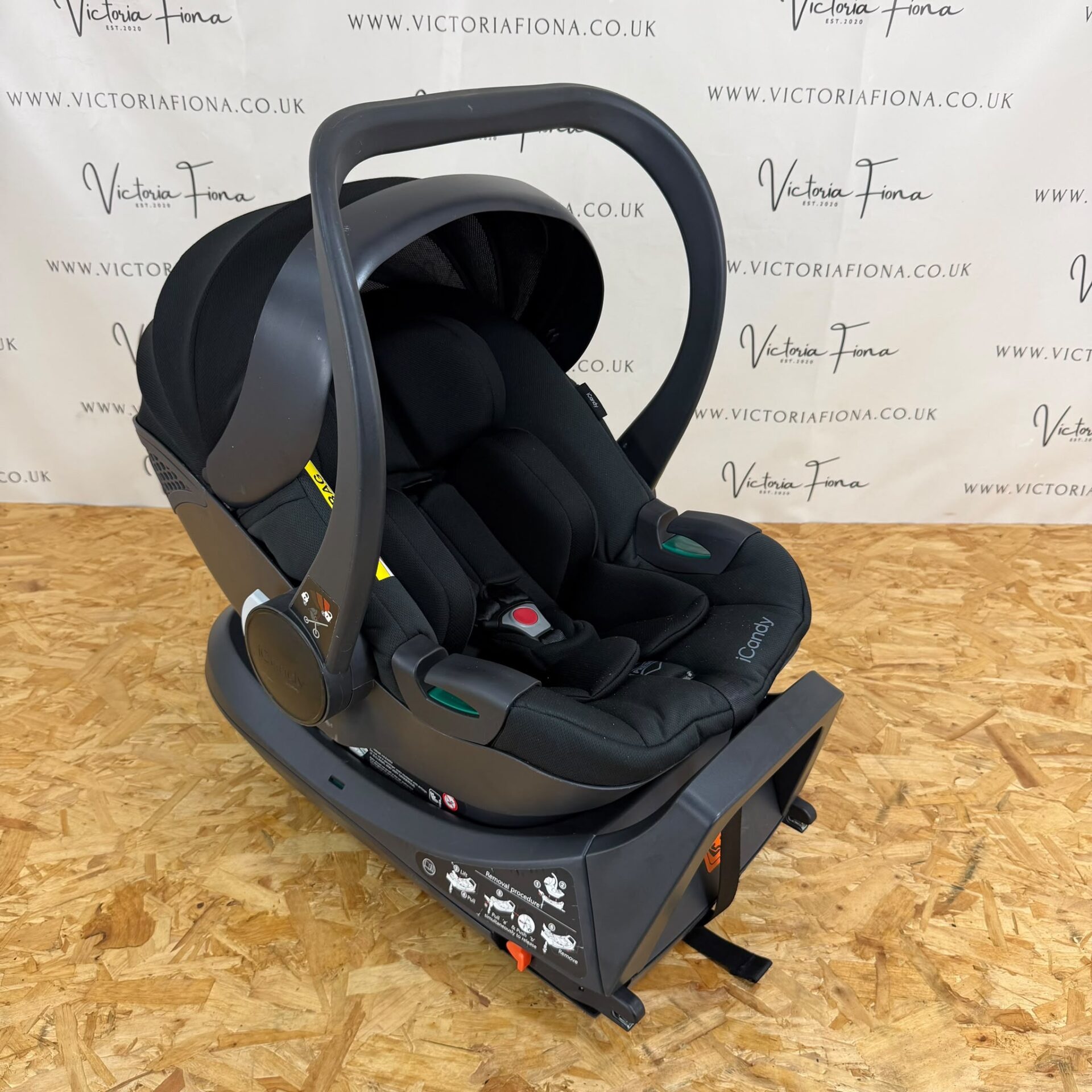 PRELOVED icandy Cocoon car seat & Isofix base - Black - Image 4