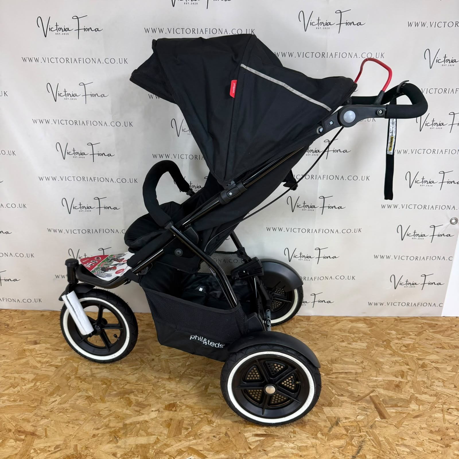 NEW Phil & Teds Navigator 3 Wheel All Terrain Stroller Pushchair - Black - Image 3