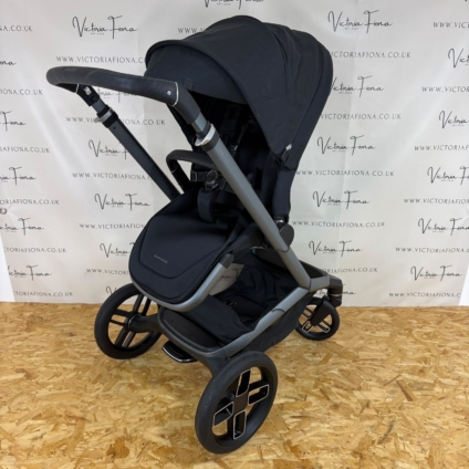 PRELOVED Maxi Cosi Fame Stroller Pushchair - Black