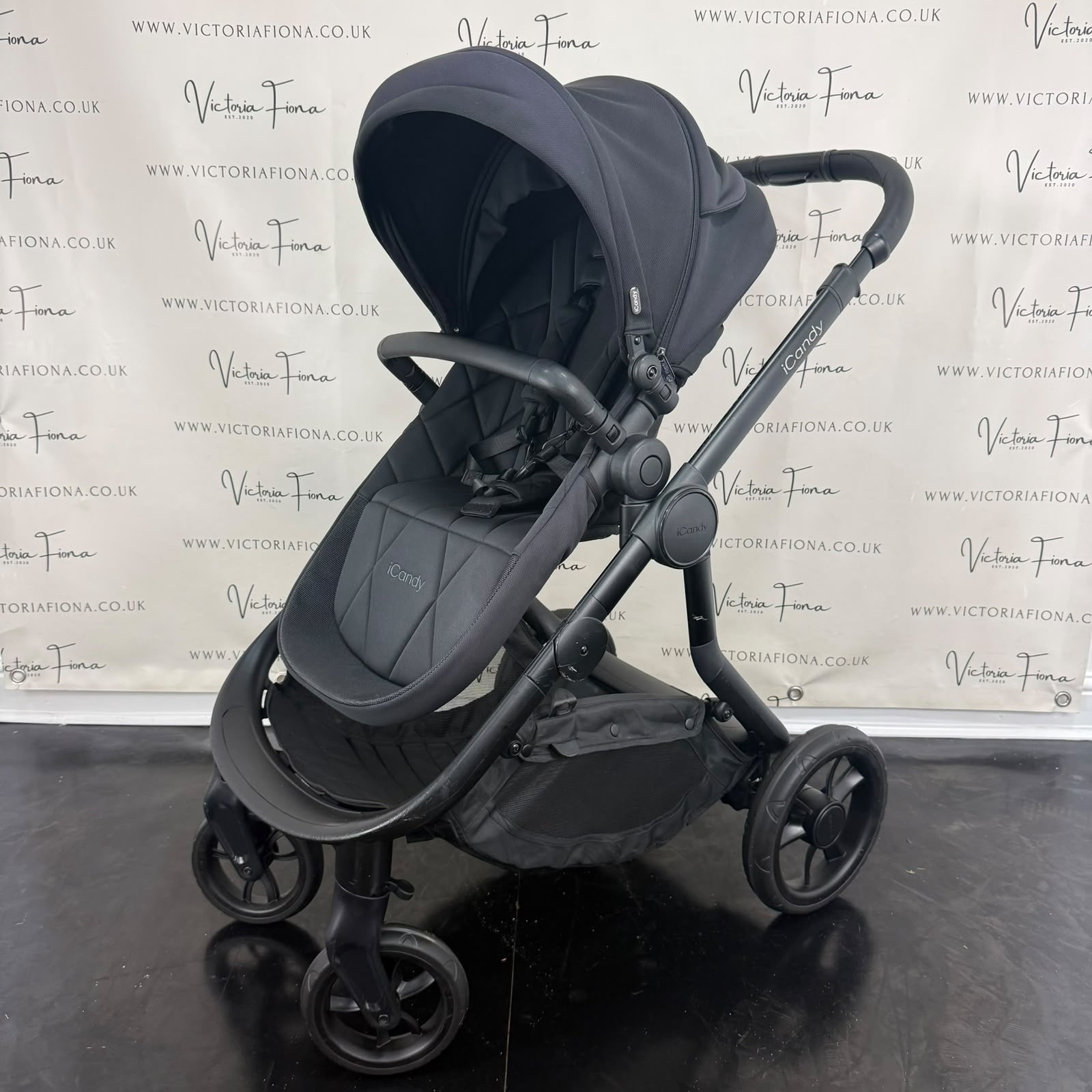 PRELOVED iCandy Orange 3 Carrycot & Pushchair - All Black - Image 8
