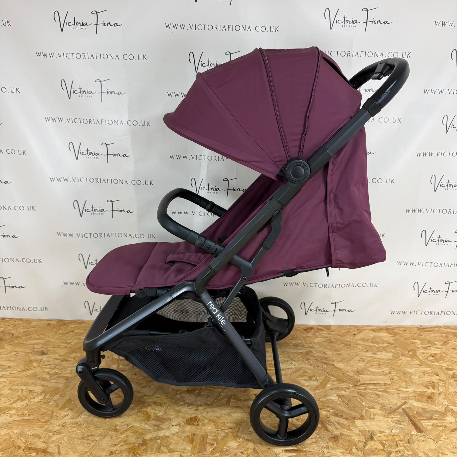 PRELOVED Red Kite Push Me Astro Stroller - Mulberry - Image 3