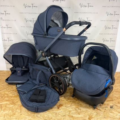 PRELOVED Venicci Tinum Carrycot & Pushchair with Car Seat & Isofix – Stylish Blue