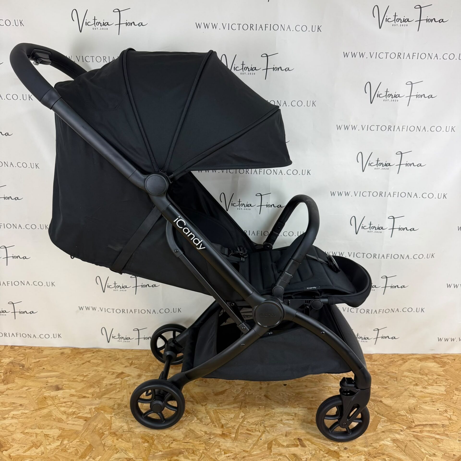 EX DISPLAY iCandy Pip Compact Stroller - Black - Image 5