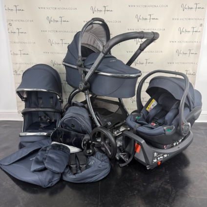 PRELOVED Egg 3 Pushchair & Carrycot - Celestial Blue