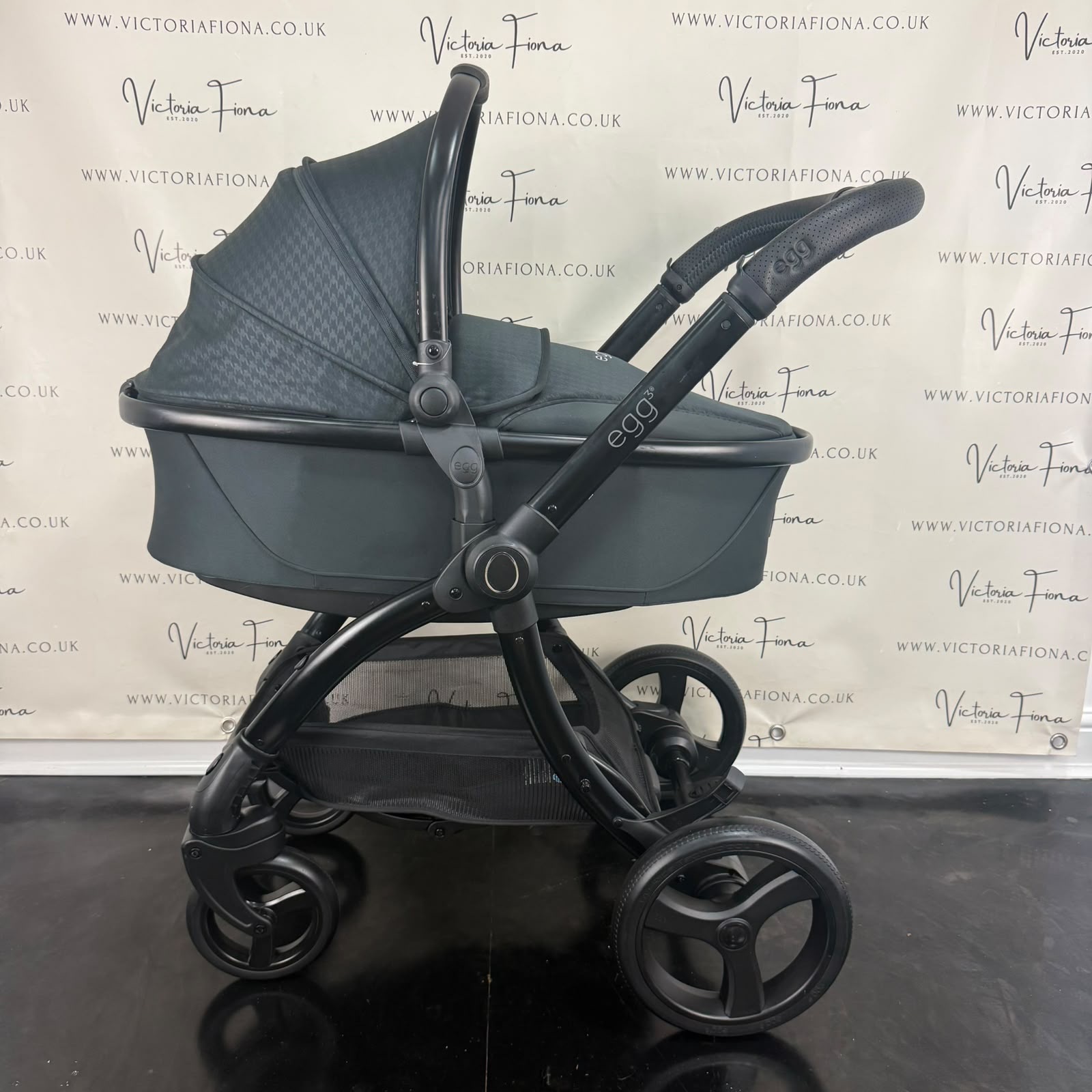 PRELOVED Egg 3 Pushchair, Carrycot - Houndstooth Black - Image 2