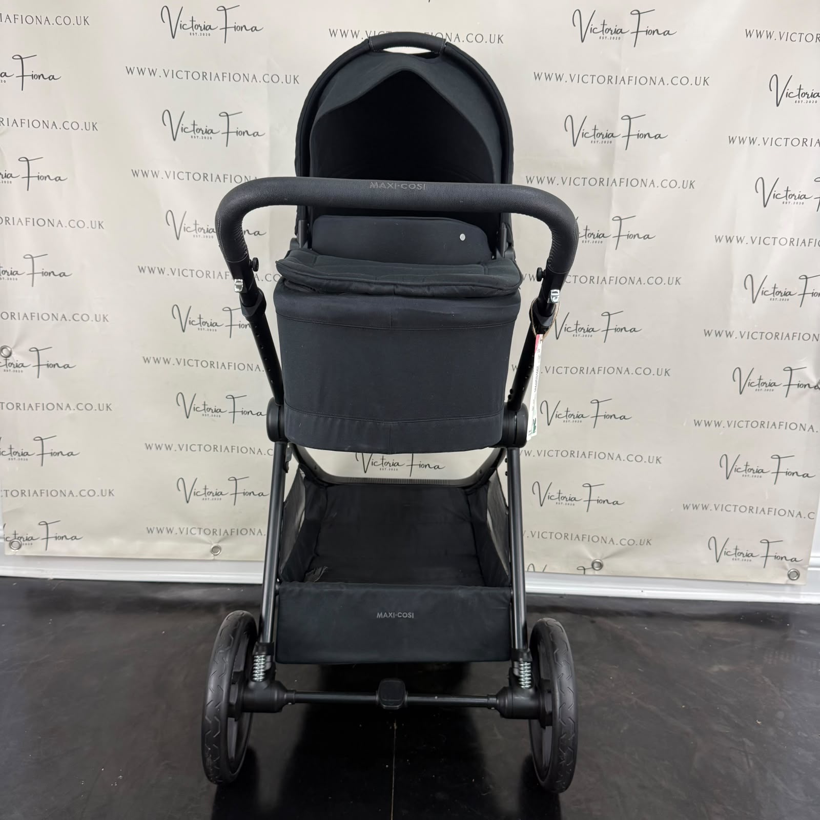 PRELOVED Maxi Cosi Oxford Carrycot & Pushchair - Black - Image 3