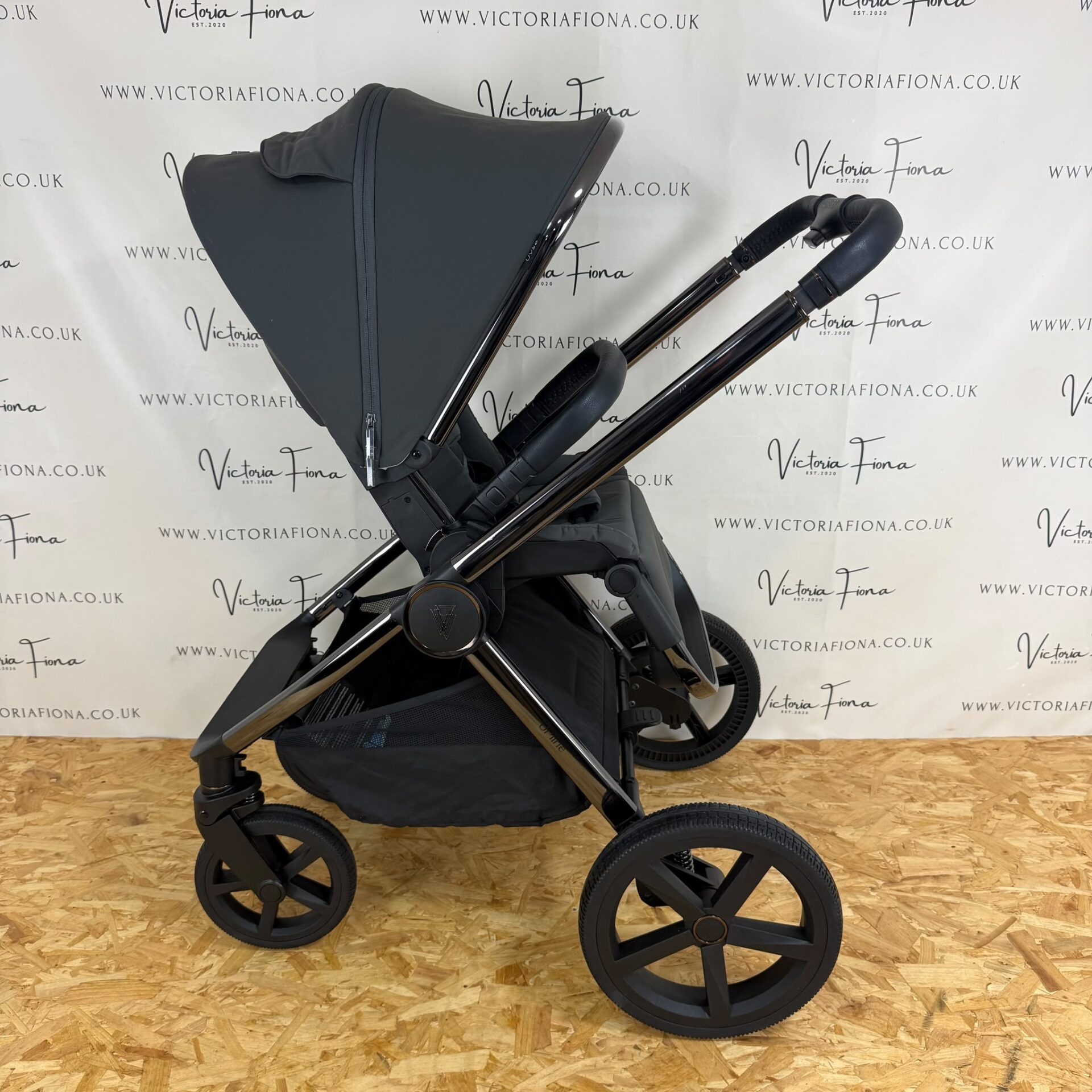PRELOVED Venicci Tinum Upline SE Carrycot & Pushchair - Lava - Image 7
