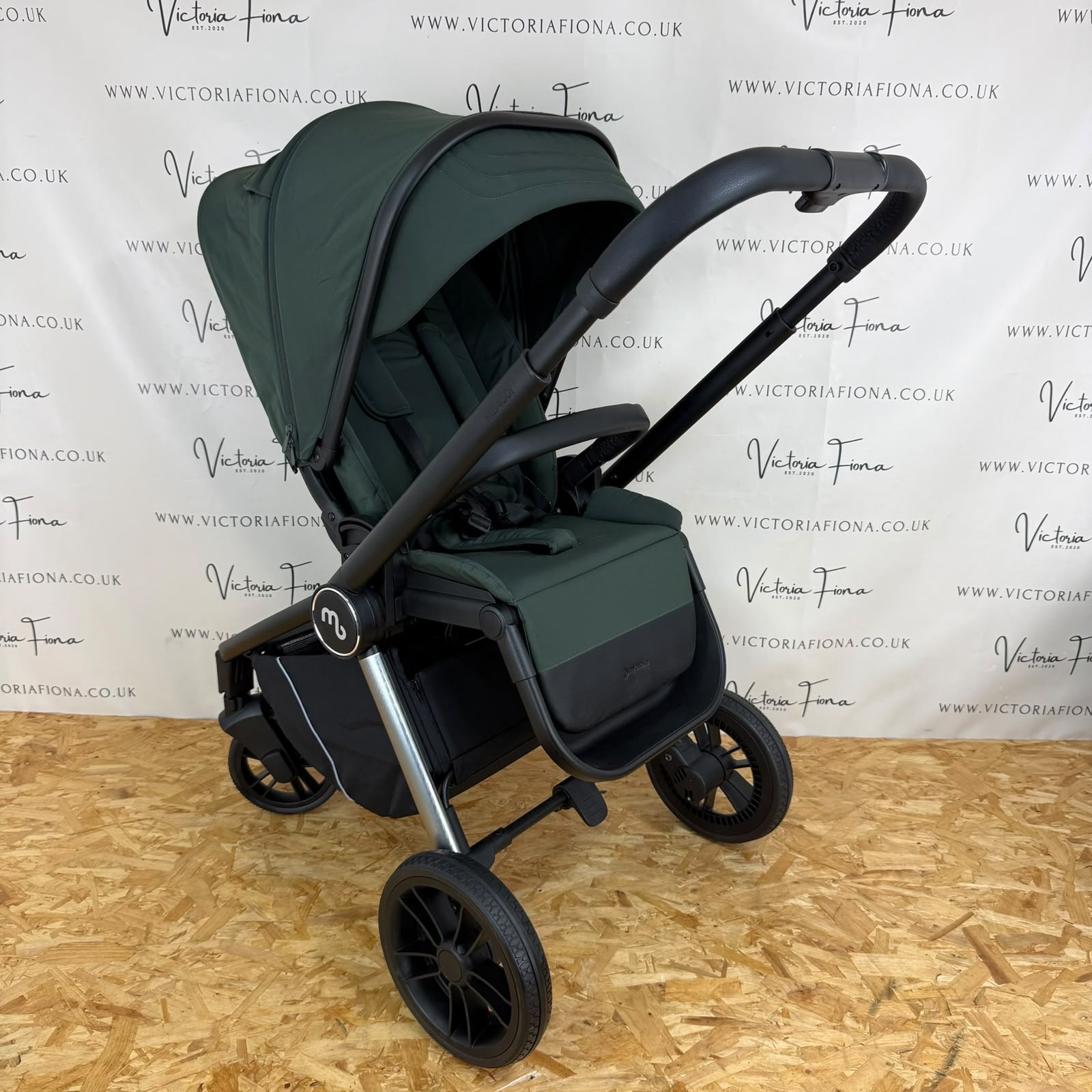 EX DISPLAY My Babiie MB450i Carrycot & Pushchair - Forest Green - Image 5