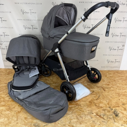 EX DISPLAY Mamas And Papas Flip xt3 Pushchair & Carry Cot - Harbour Grey