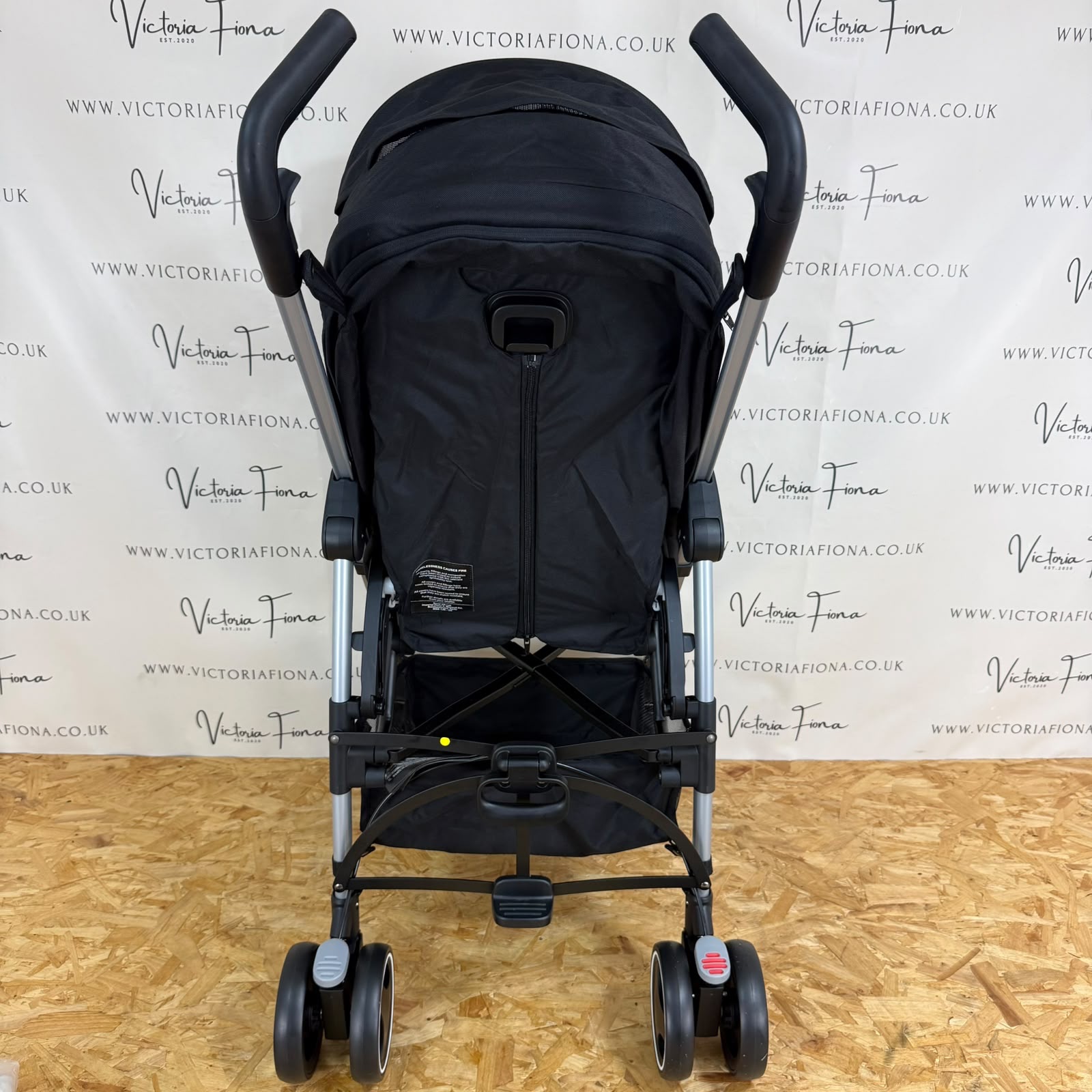NEW Maxi Cosi Dana Compact Stroller - Black - Image 3