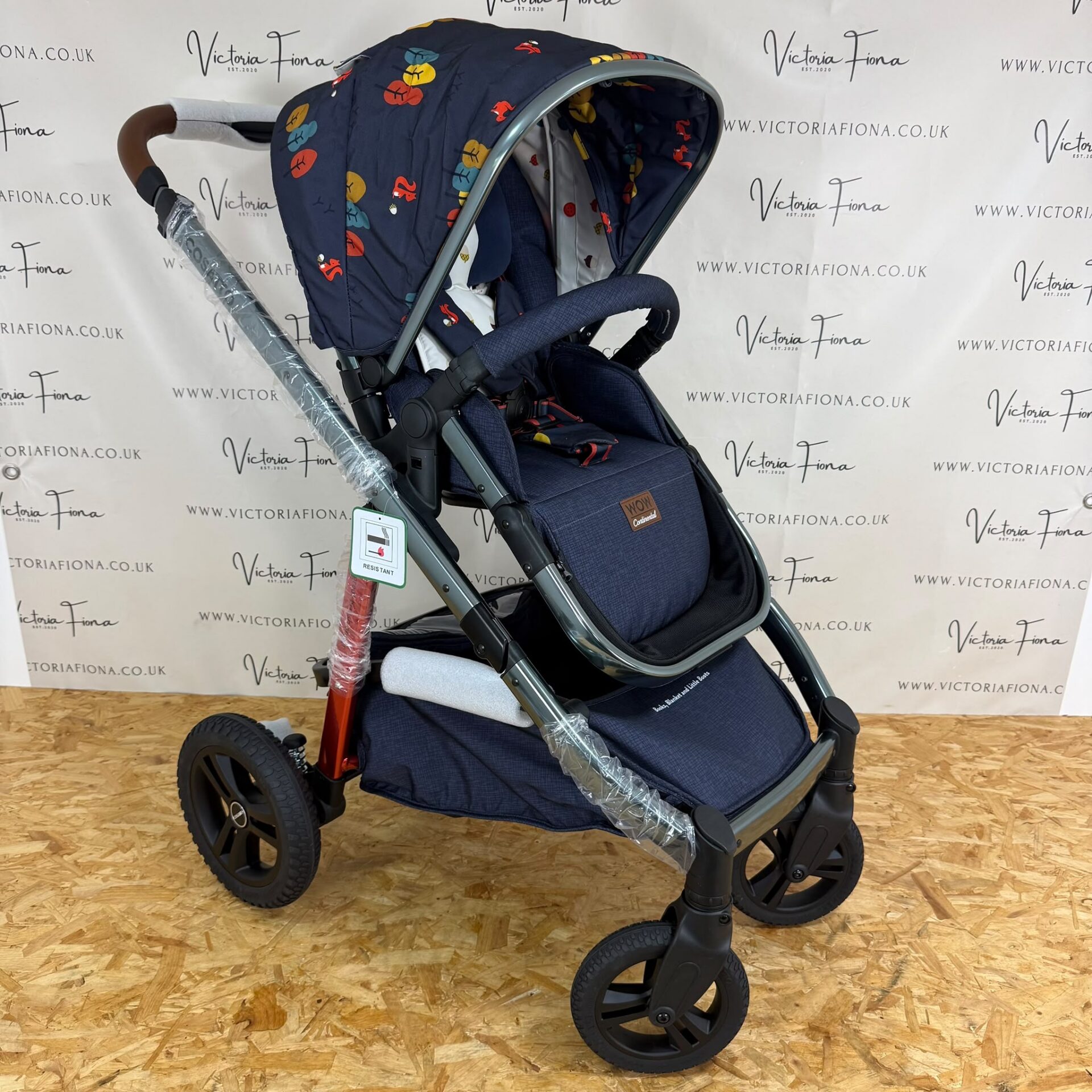 NEW Cosatto Wow Continental Carrycot & Pushchair - Parc - Image 9