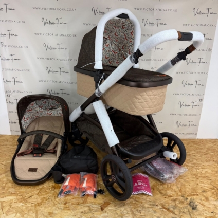 NEW Cosatto Wow XL Carrycot & Pushchair - Foxford Hall