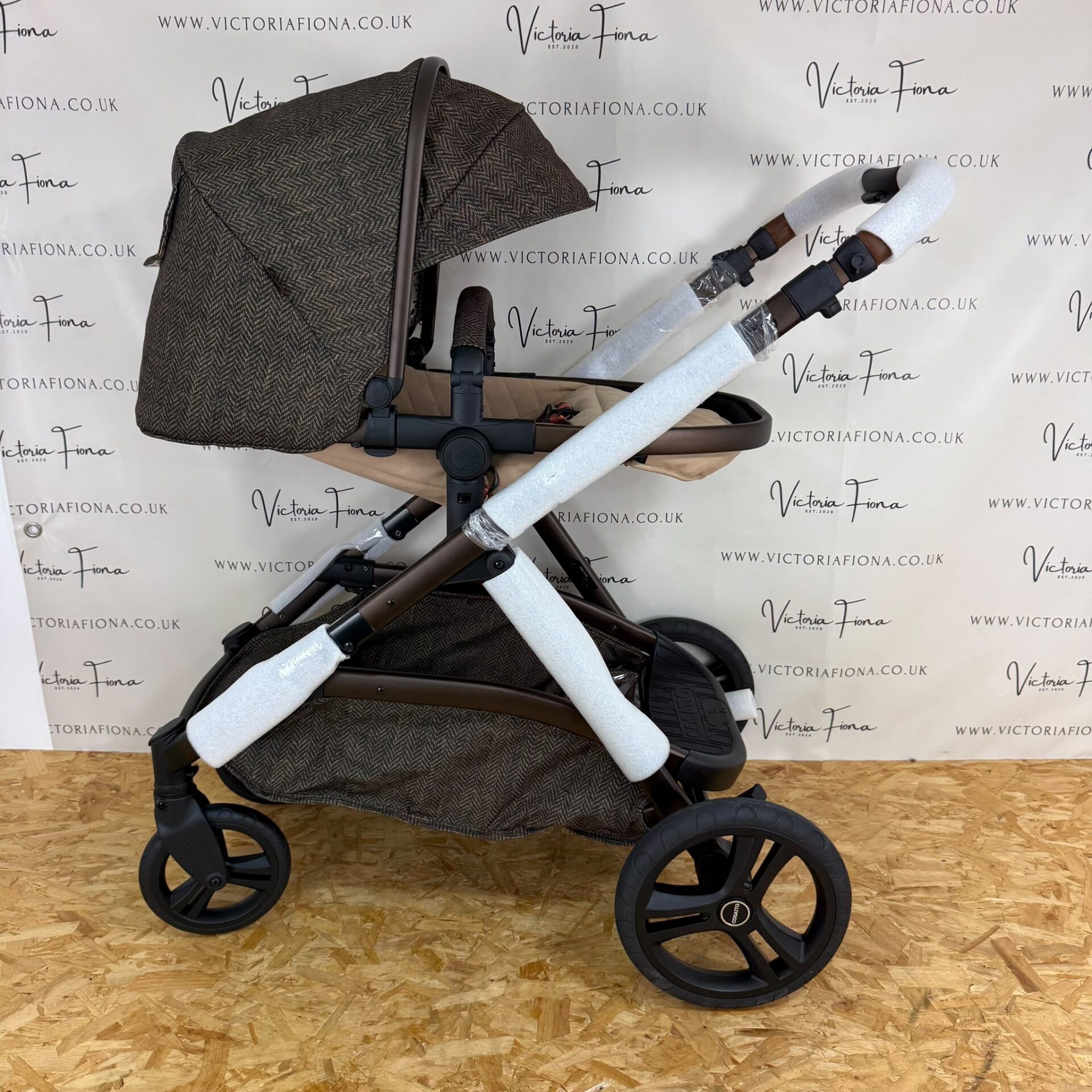 NEW Cosatto Wow XL Carrycot & Pushchair - Foxford Hall - Image 8